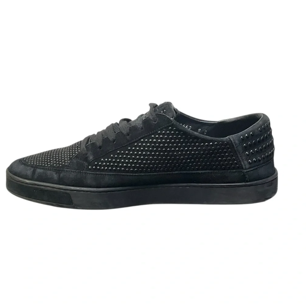 🧩 Gucci Studded Black Low-Top Sneakers — Size 9.5 — All-Black Drip‎